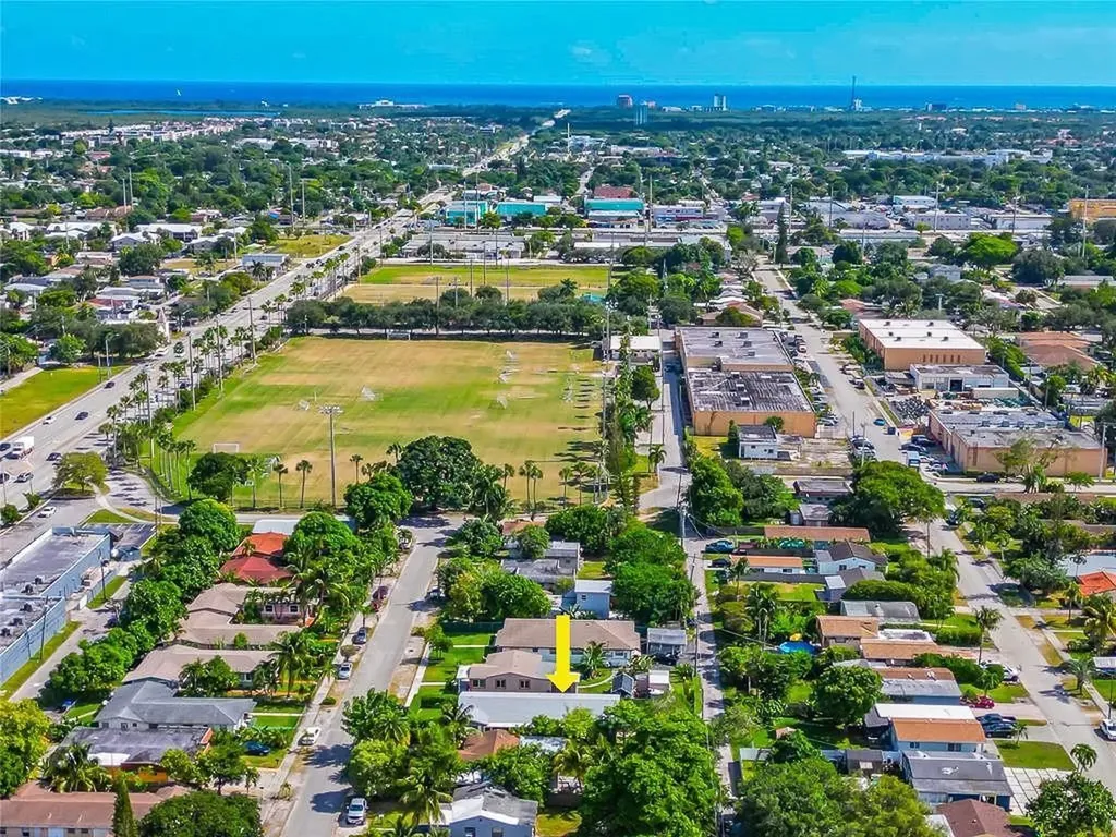 2432 Sherman Street Hollywood FL 33020