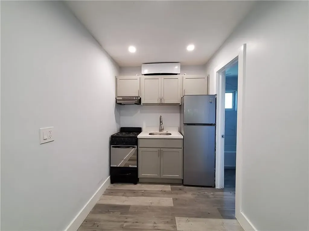 2432 Sherman Street Hollywood FL 33020