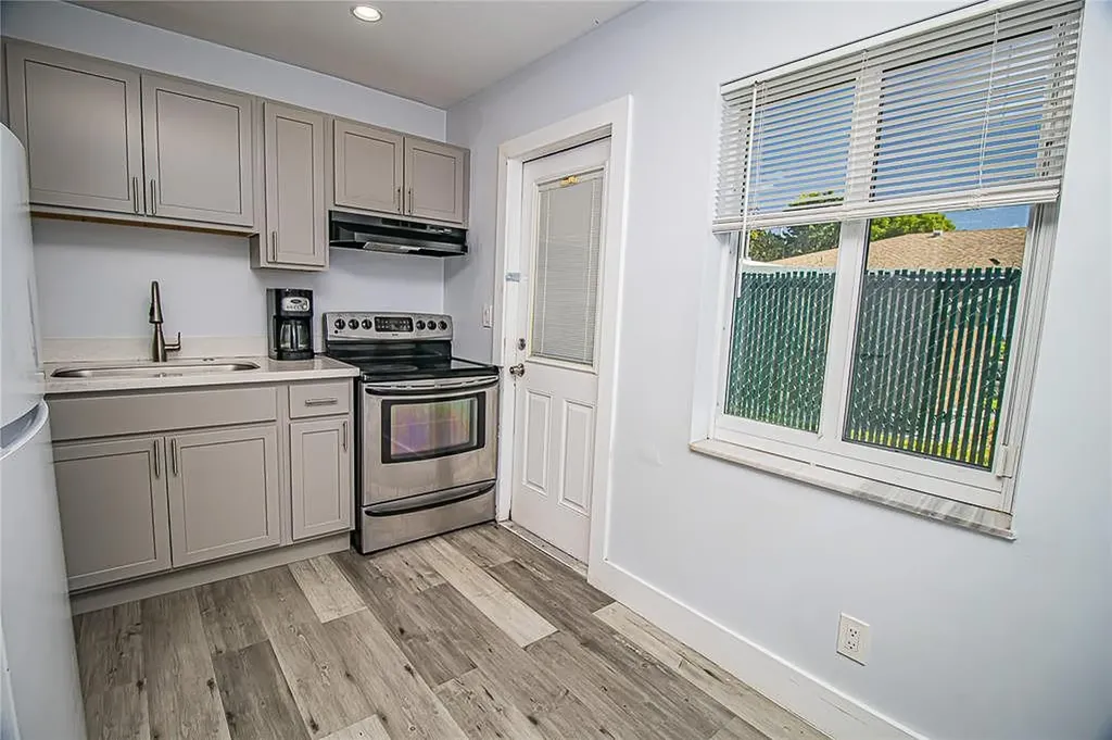 2432 Sherman Street Hollywood FL 33020