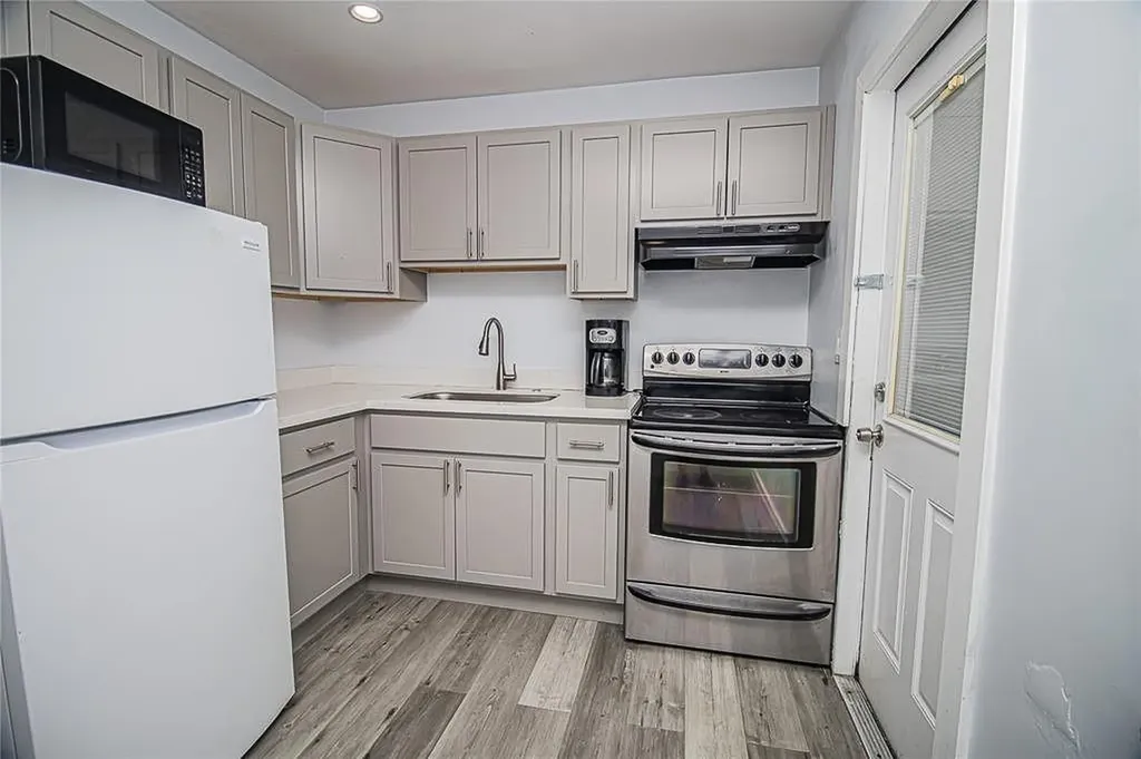 2432 Sherman Street Hollywood FL 33020