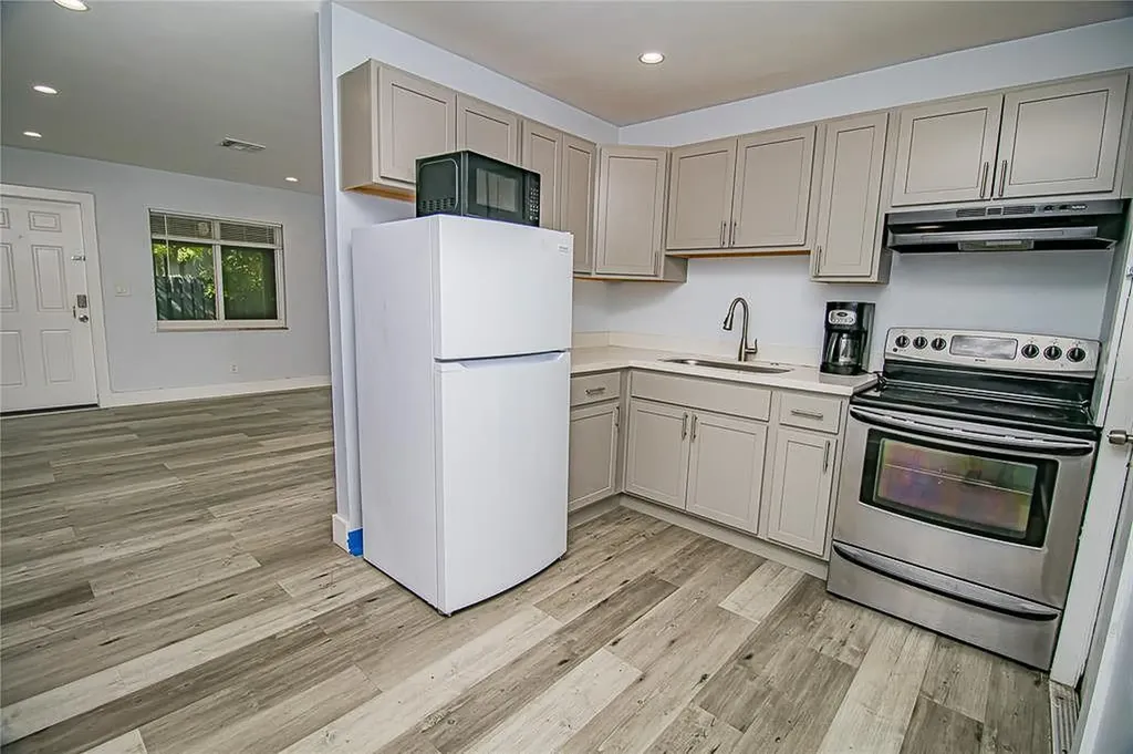 2432 Sherman Street Hollywood FL 33020