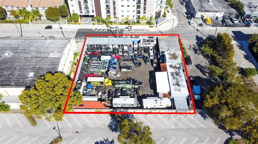 2230 NW 8th Avenue Miami FL 33127