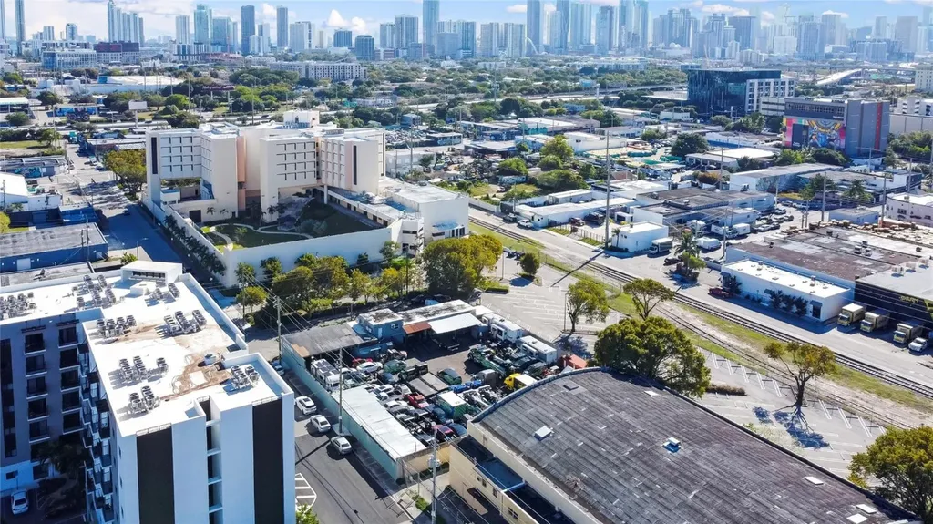 2230 NW 8th Avenue Miami FL 33127