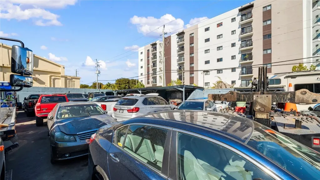 2230 NW 8th Avenue Miami FL 33127