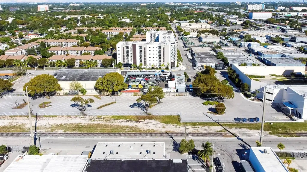 2230 NW 8th Avenue Miami FL 33127