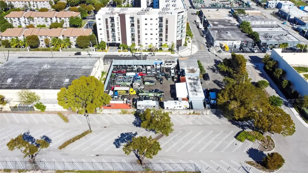 2230 NW 8th Avenue Miami FL 33127