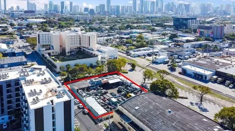2230 NW 8th Avenue Miami FL 33127