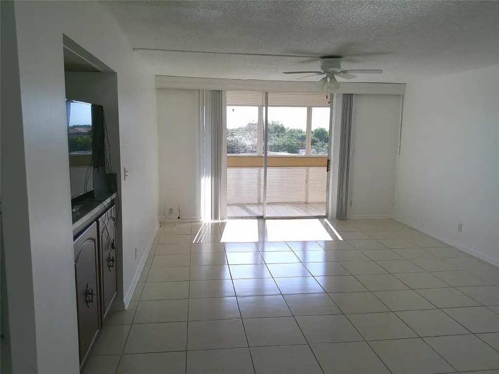 403 NW 68th Avenue Plantation FL 33317