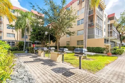 403 NW 68th Avenue Plantation FL 33317
