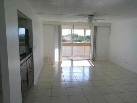 403 NW 68th Avenue Plantation FL 33317
