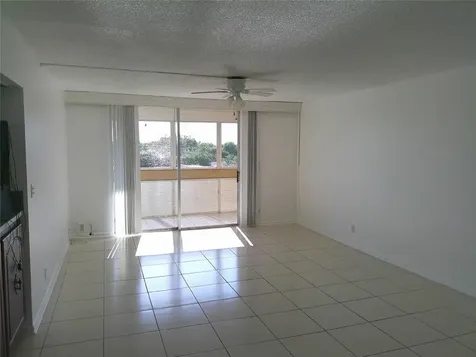 403 NW 68th Avenue Plantation FL 33317