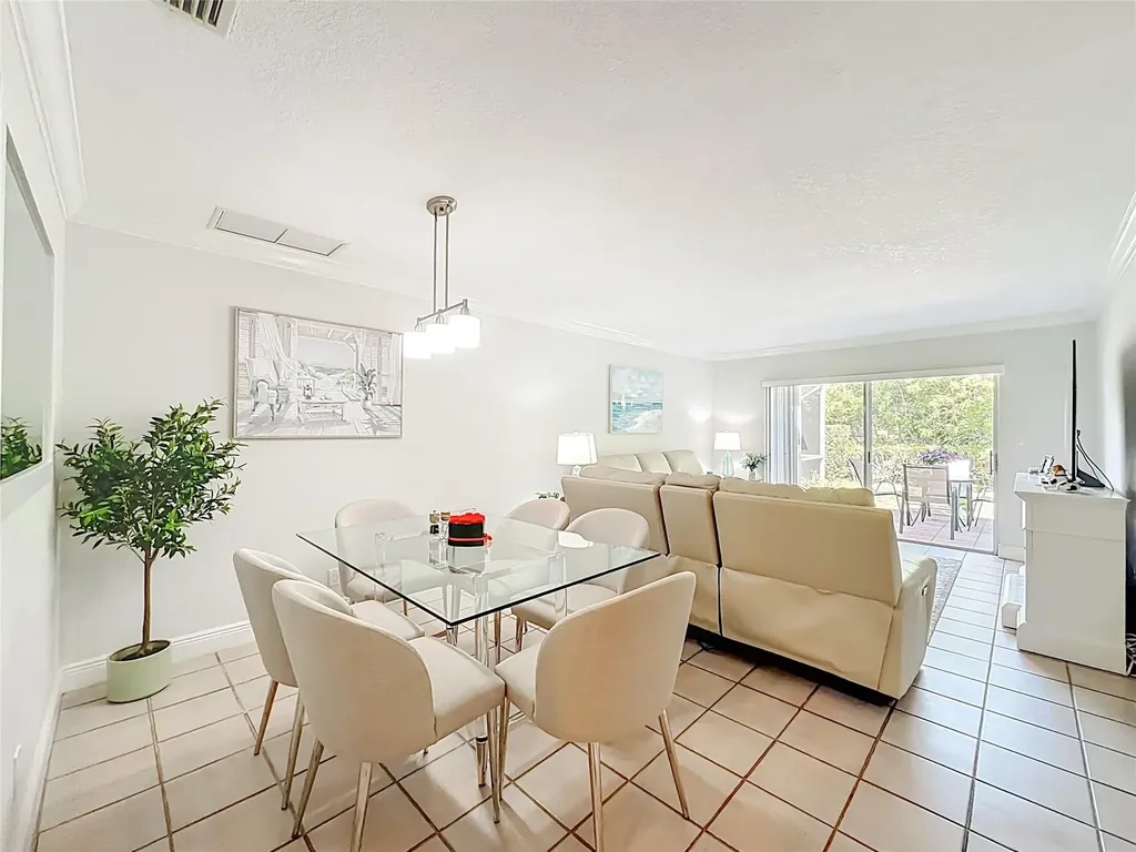 8891 Bella Vista Drive Boca Raton FL 33433