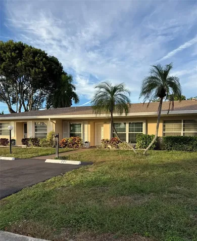 8891 Bella Vista Drive Boca Raton FL 33433