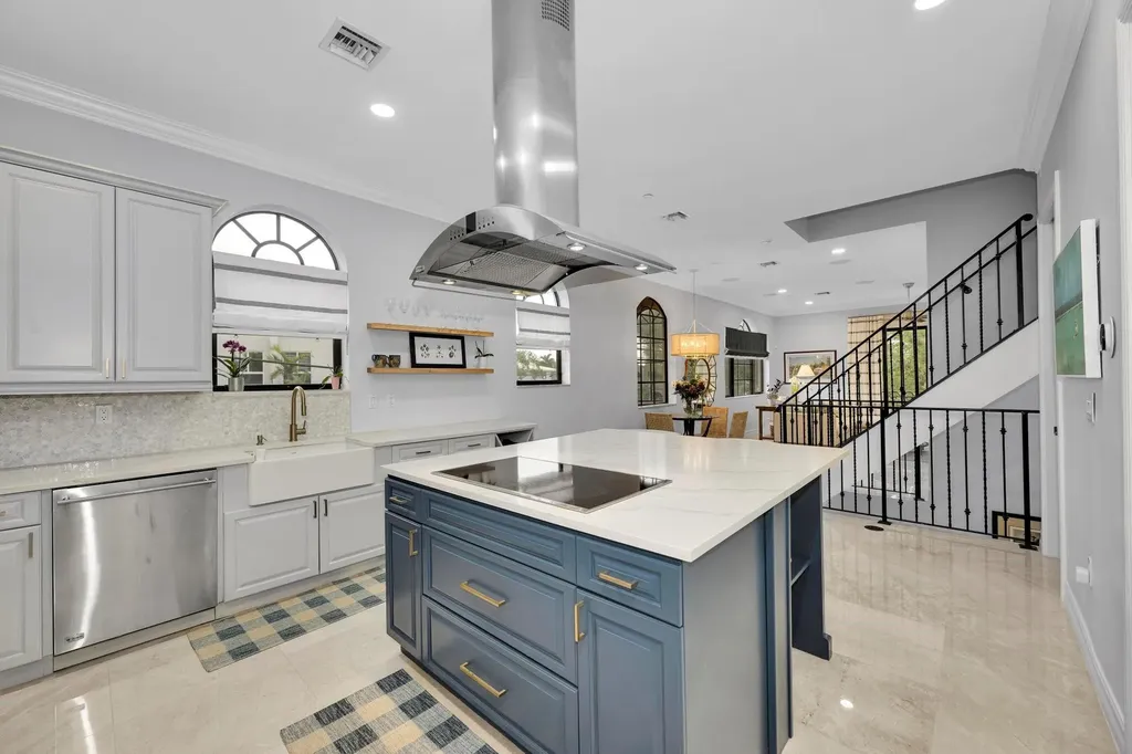 2260 SE 7 Street Pompano Beach FL 33062