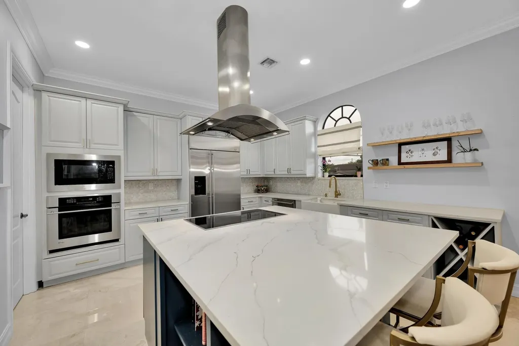 2260 SE 7 Street Pompano Beach FL 33062