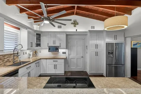 712 NW 29th Court Wilton Manors FL 33311