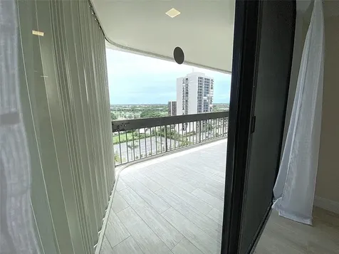 2400 Presidential Way West Palm Beach FL 33401