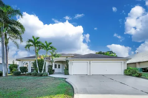 6944 NW Daffodil Lane Port St Lucie FL 34983