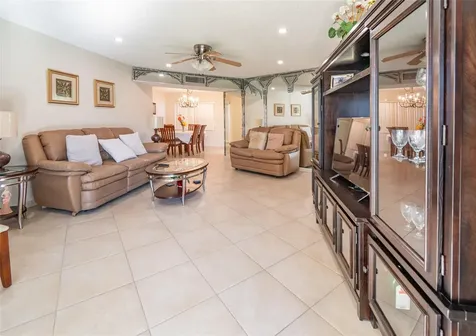 4000 NW 44th Avenue Lauderdale Lakes FL 33319