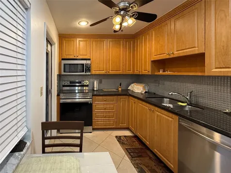 4000 NW 44th Avenue Lauderdale Lakes FL 33319