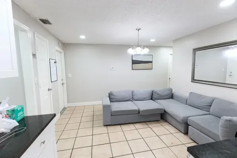 6597 Salem Street North Lauderdale FL 33068