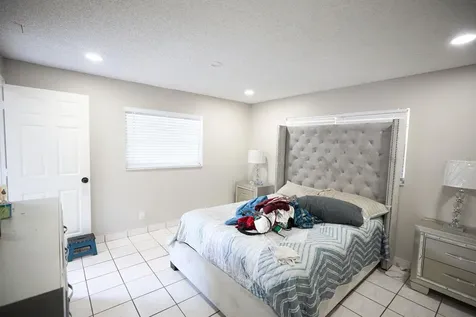 6597 Salem Street North Lauderdale FL 33068