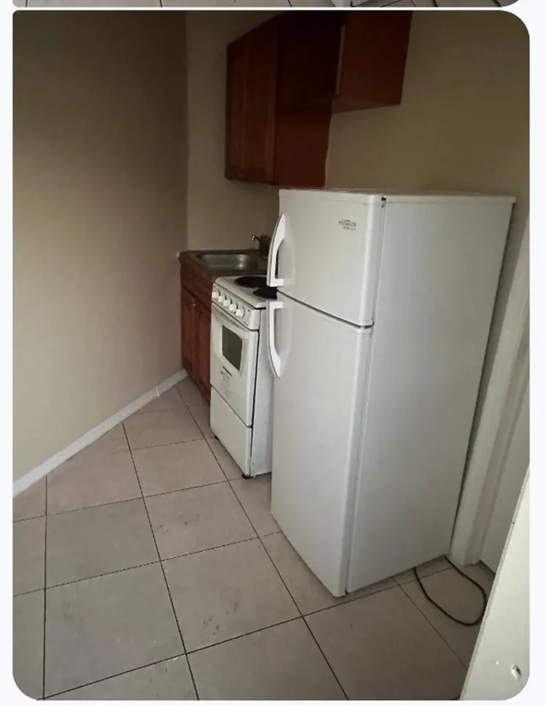 6530 SW 7th Court North Lauderdale FL 33068