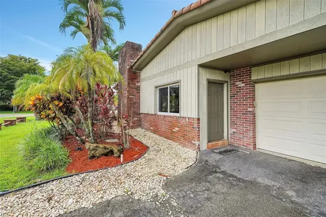 1518 Yale Drive Hollywood FL 33021