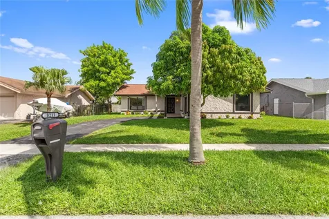 8211 SW 13th Court North Lauderdale FL 33068