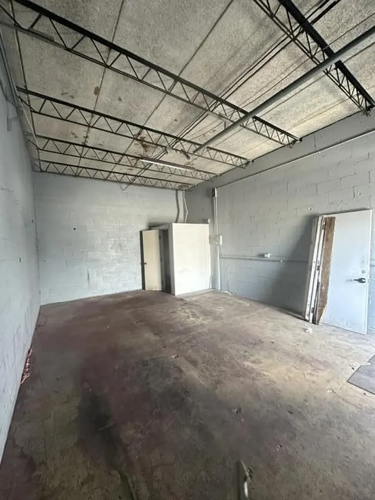 822 NW 45th Street Oakland Park FL 33309