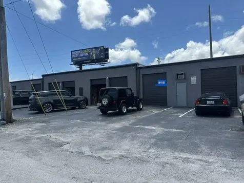 822 NW 45th Street Oakland Park FL 33309