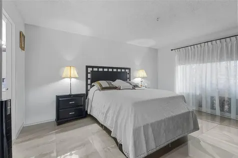 8220 SW 24th Street North Lauderdale FL 33068