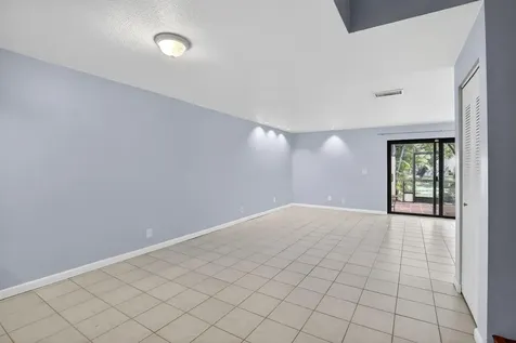 1261 NW 99th Terrace Pembroke Pines FL 33024