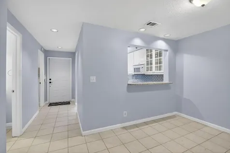1261 NW 99th Terrace Pembroke Pines FL 33024