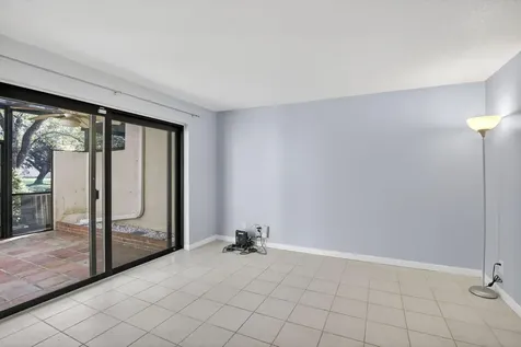 1261 NW 99th Terrace Pembroke Pines FL 33024