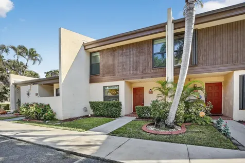 1261 NW 99th Terrace Pembroke Pines FL 33024