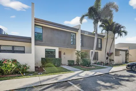1261 NW 99th Terrace Pembroke Pines FL 33024
