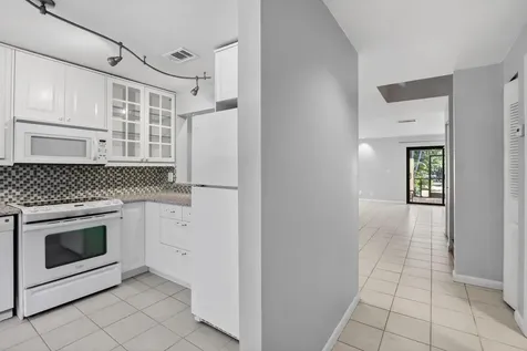 1261 NW 99th Terrace Pembroke Pines FL 33024