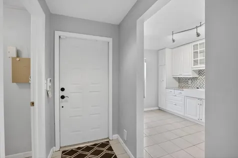 1261 NW 99th Terrace Pembroke Pines FL 33024