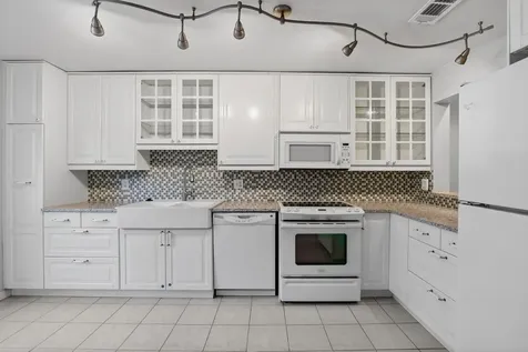 1261 NW 99th Terrace Pembroke Pines FL 33024