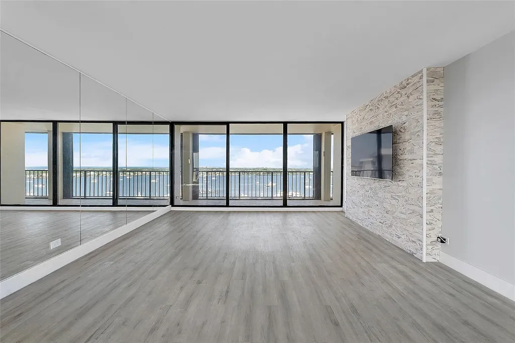 136 Lakeshore Drive North Palm Beach FL 33408