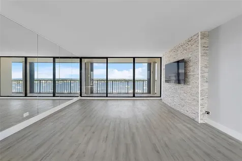 136 Lakeshore Drive North Palm Beach FL 33408