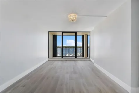 136 Lakeshore Drive North Palm Beach FL 33408