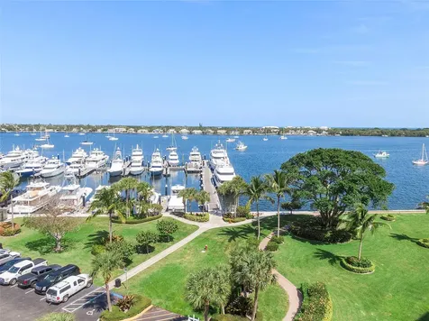 136 Lakeshore Drive North Palm Beach FL 33408
