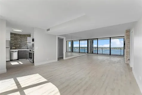136 Lakeshore Drive North Palm Beach FL 33408
