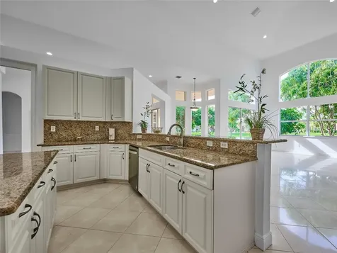 7127 Pinecreek Way Coconut Creek FL 33073
