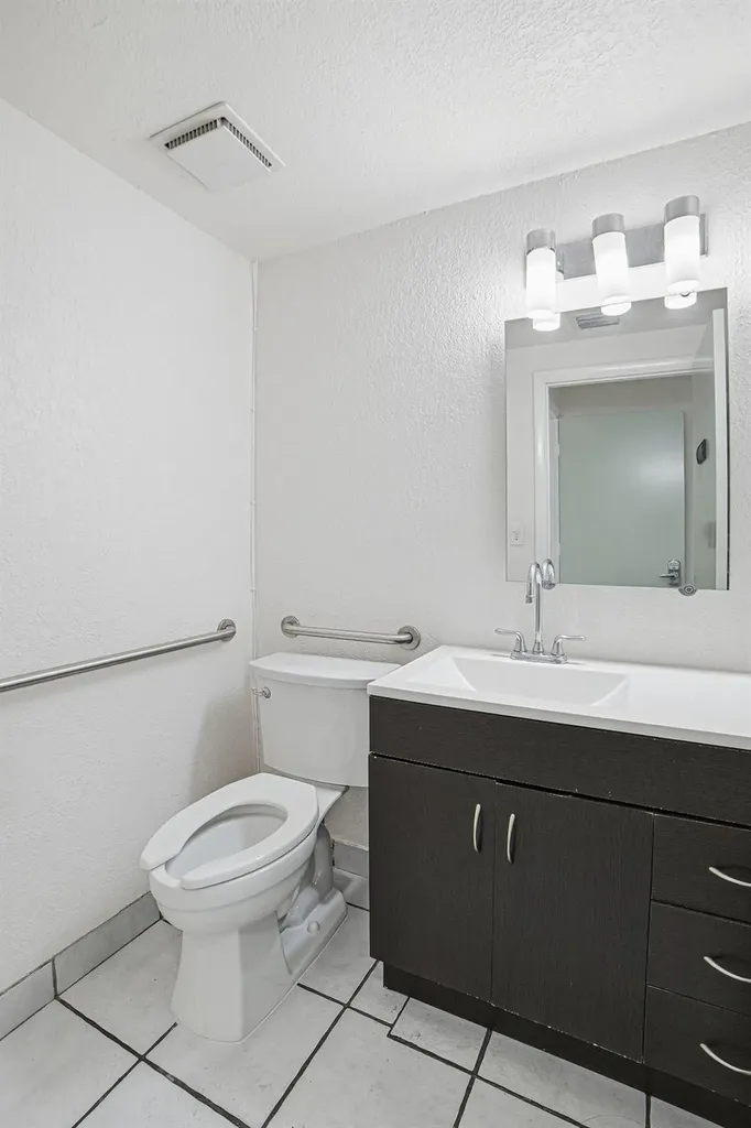 2929 N University Drive Coral Springs FL 33065