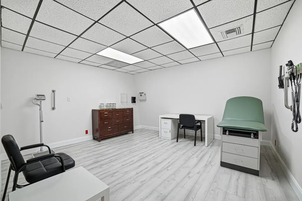 2929 N University Drive Coral Springs FL 33065