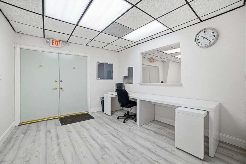 2929 N University Drive Coral Springs FL 33065