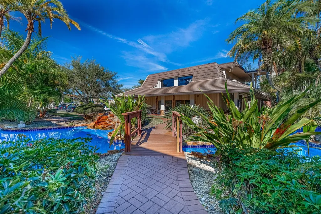 2929 N University Drive Coral Springs FL 33065